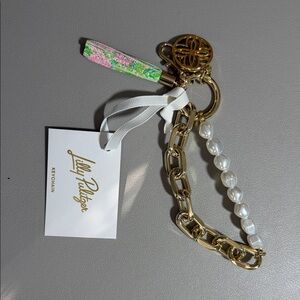 NWT Lilly Pulitzer Gold and Pearl Charm Keychain.